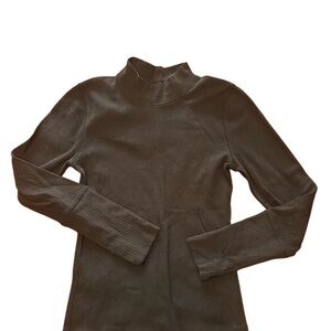 Free people Intimately Black mock turtle neck size s stretches snatched
